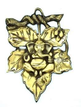 Leaf Design Ganesh Brass Wall Hanging for home