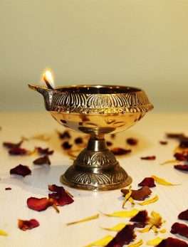 Brass Kuber Deep with Stand