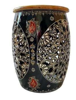 Decorative iron stand for siting