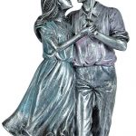 Valentine's Day Gift Love Couple with Umbrella Showpiece Statue
