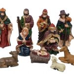 Multicolor Wooden And Resing Christmas Crib Nativity Set