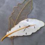 Beautiful Metal Leaf Shape Wall Clock For Wall Decoration