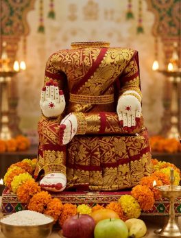 Varalakshmi Amman Idol/Body/Decorative Ammavari Idols for Pooja Showpiece